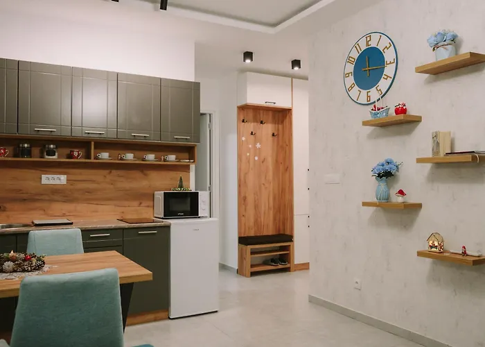 Time Out 아파트 *